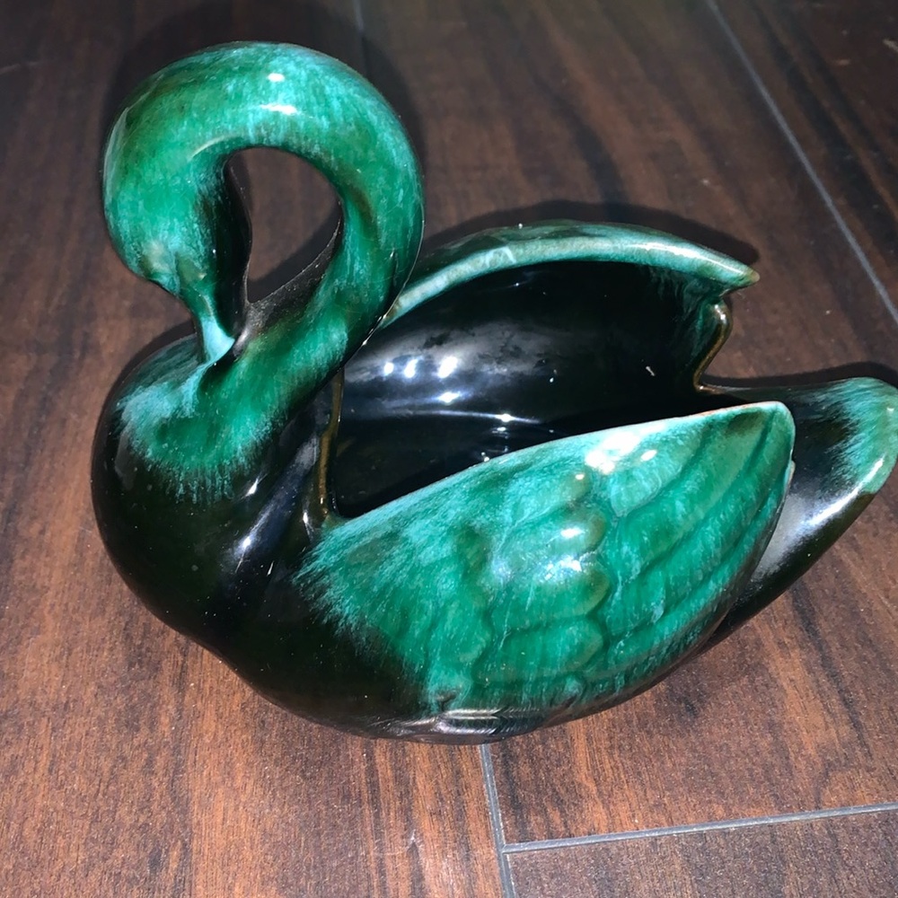Blue Mountain Pottery Swan